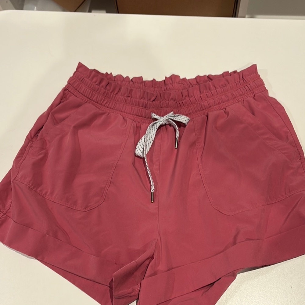 Zella Women's Rose Elastic Waist Athletic Shorts